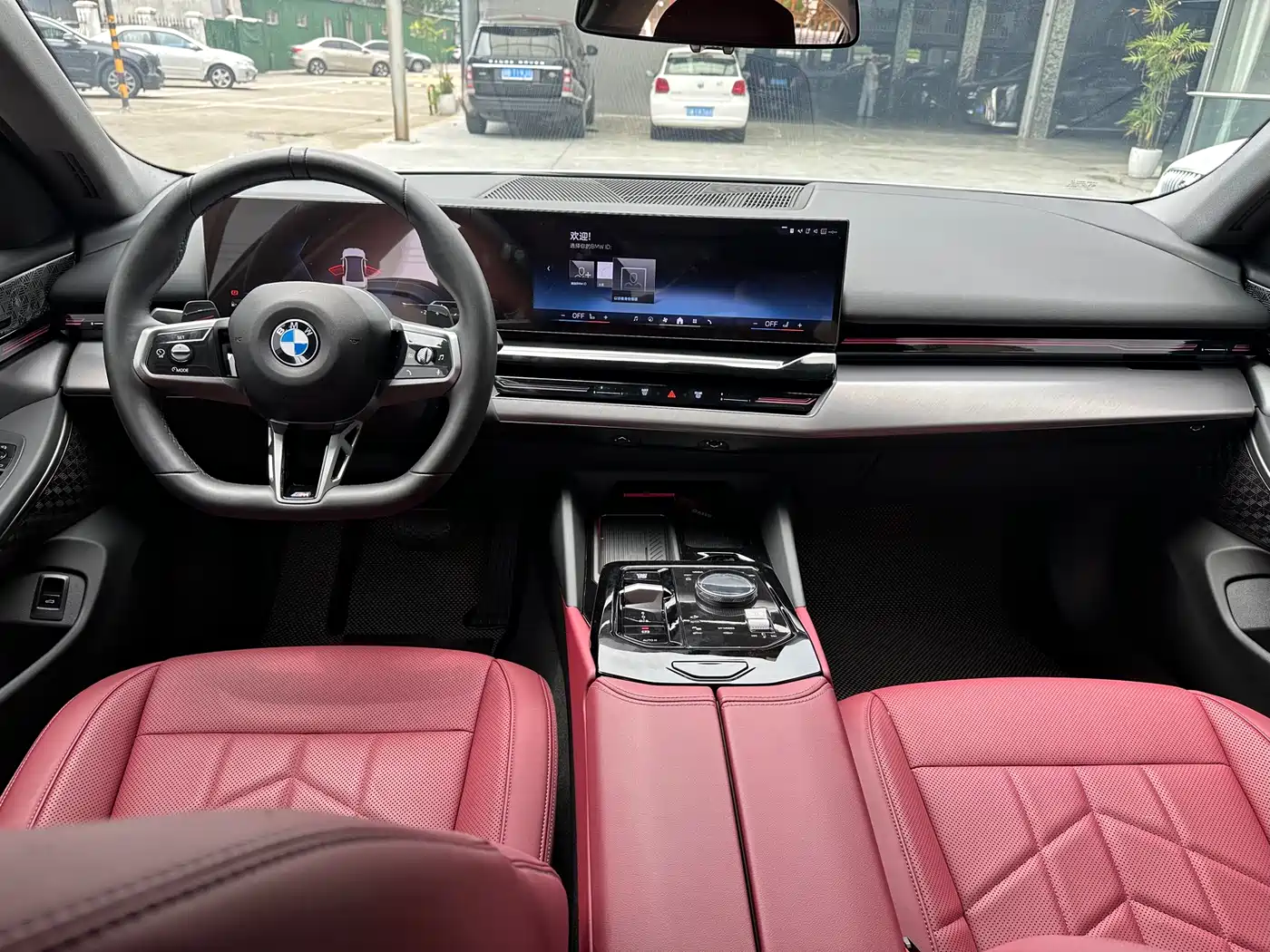 BMW 5 Series 2024 525Li M Sport Package фото 9