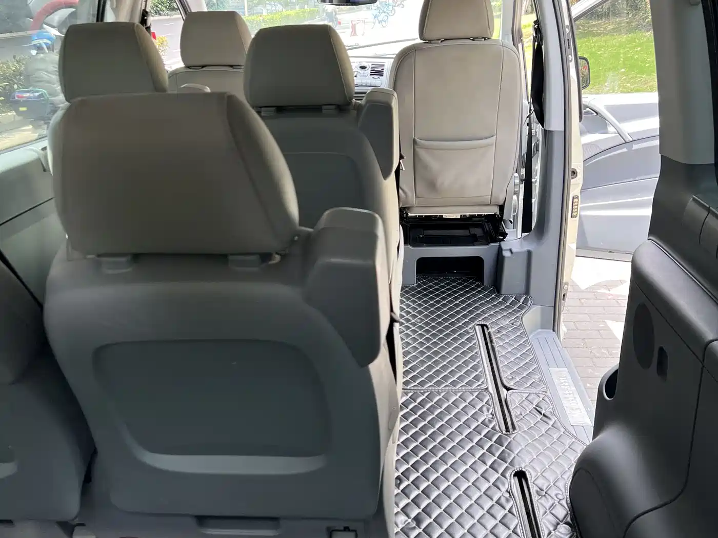 Mercedes-Benz Vito 2011 2.5L Business Edition фото 9