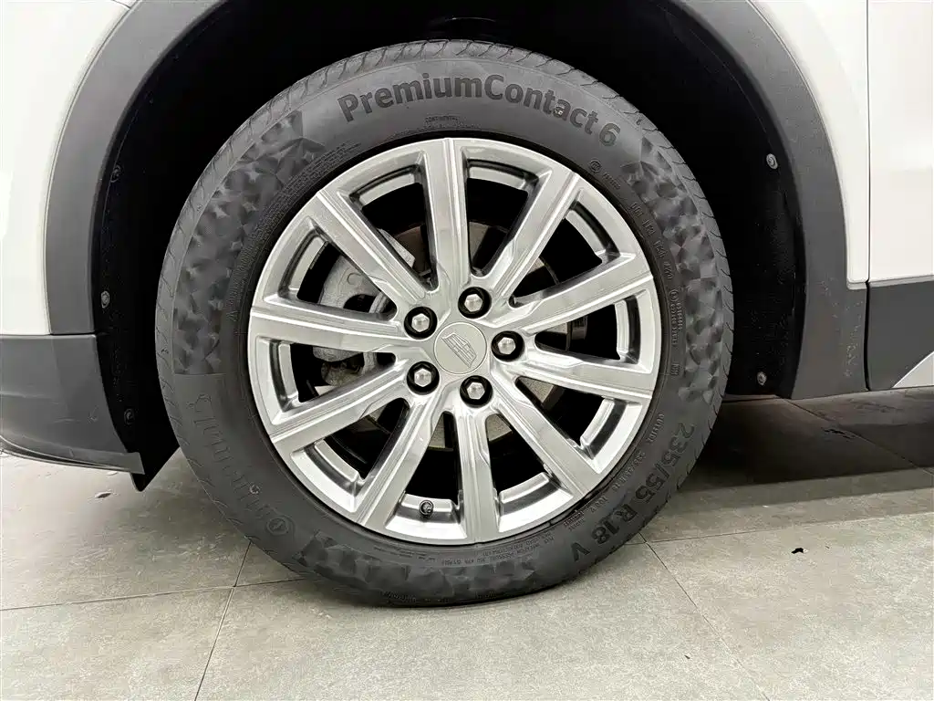 Cadillac XT4 2021 28T FWD Premium Edition фото 17