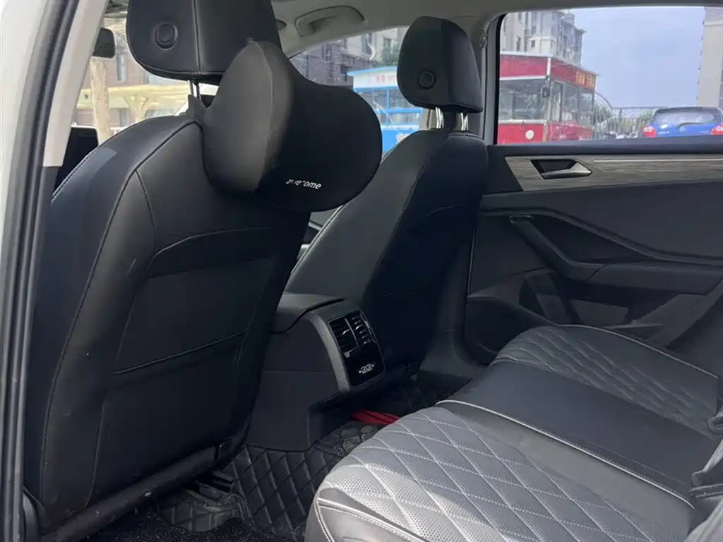 Volkswagen Sagitar 2023 300TSI DSG Surpassing Edition фото 14