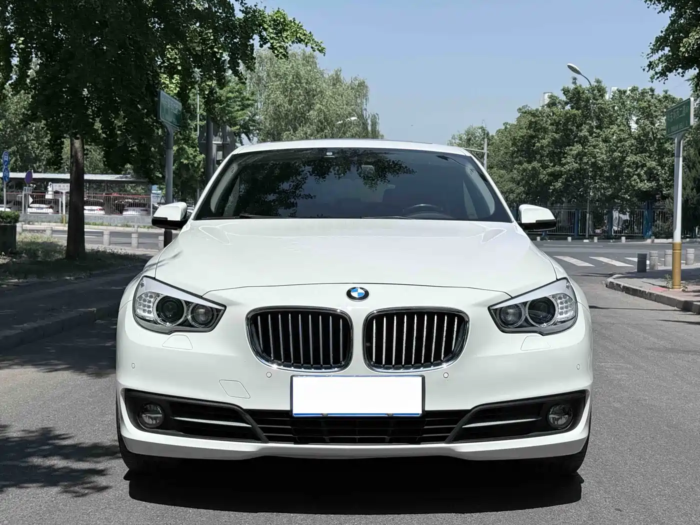 BMW 5 Series GT 2014 535i xDrive фото 2