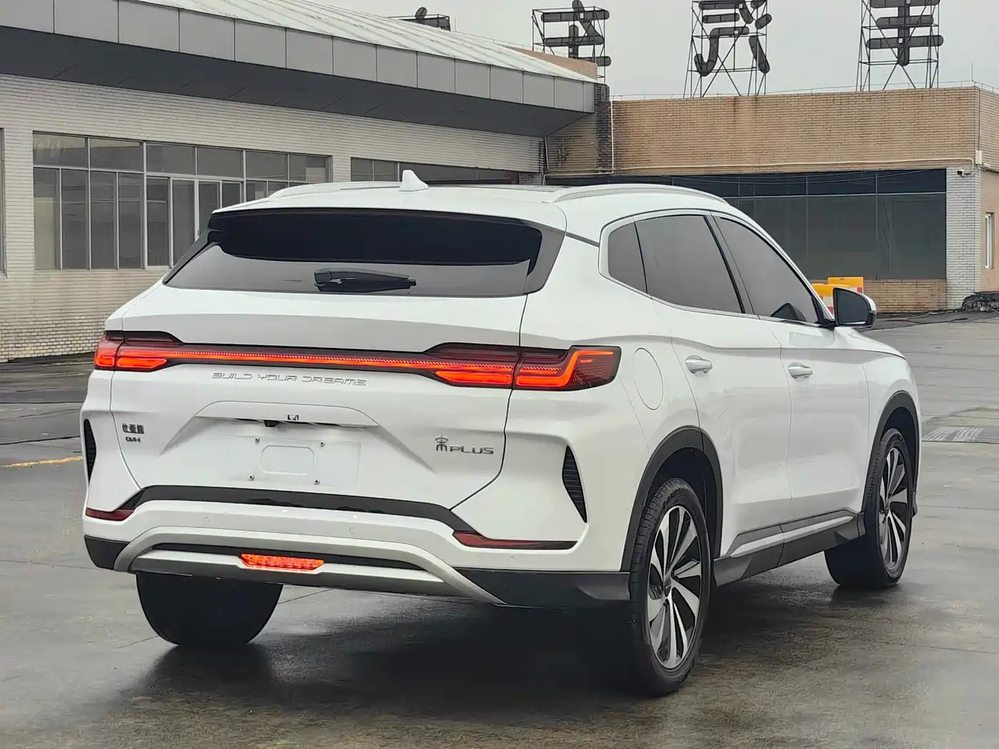 BYD Song PLUS PHEV 2024 Glory Edition DM-i 150km Flagship PLUS фото 8