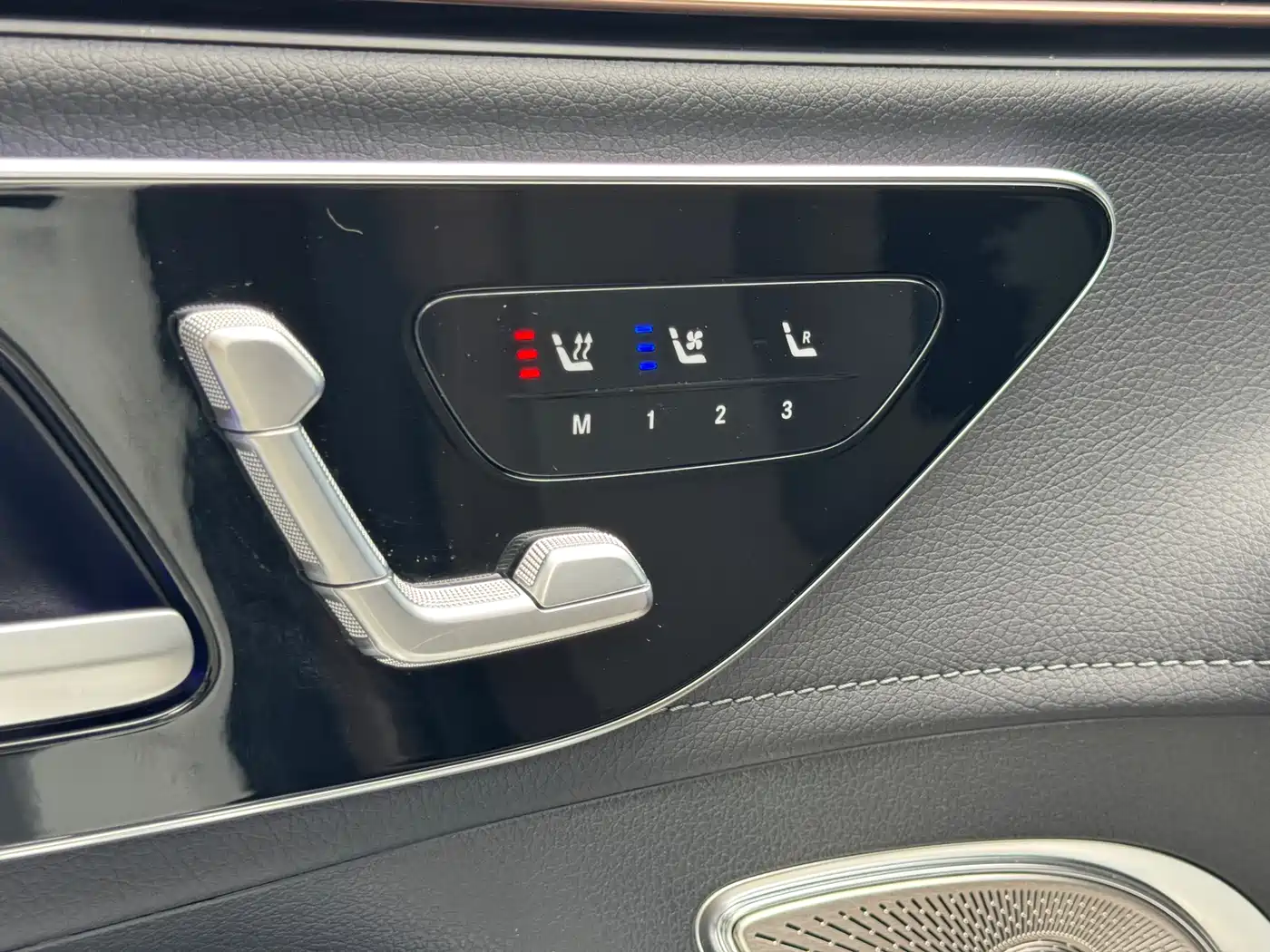 Mercedes-Benz EQE SUV 2023 500 4MATIC Special Edition фото 23
