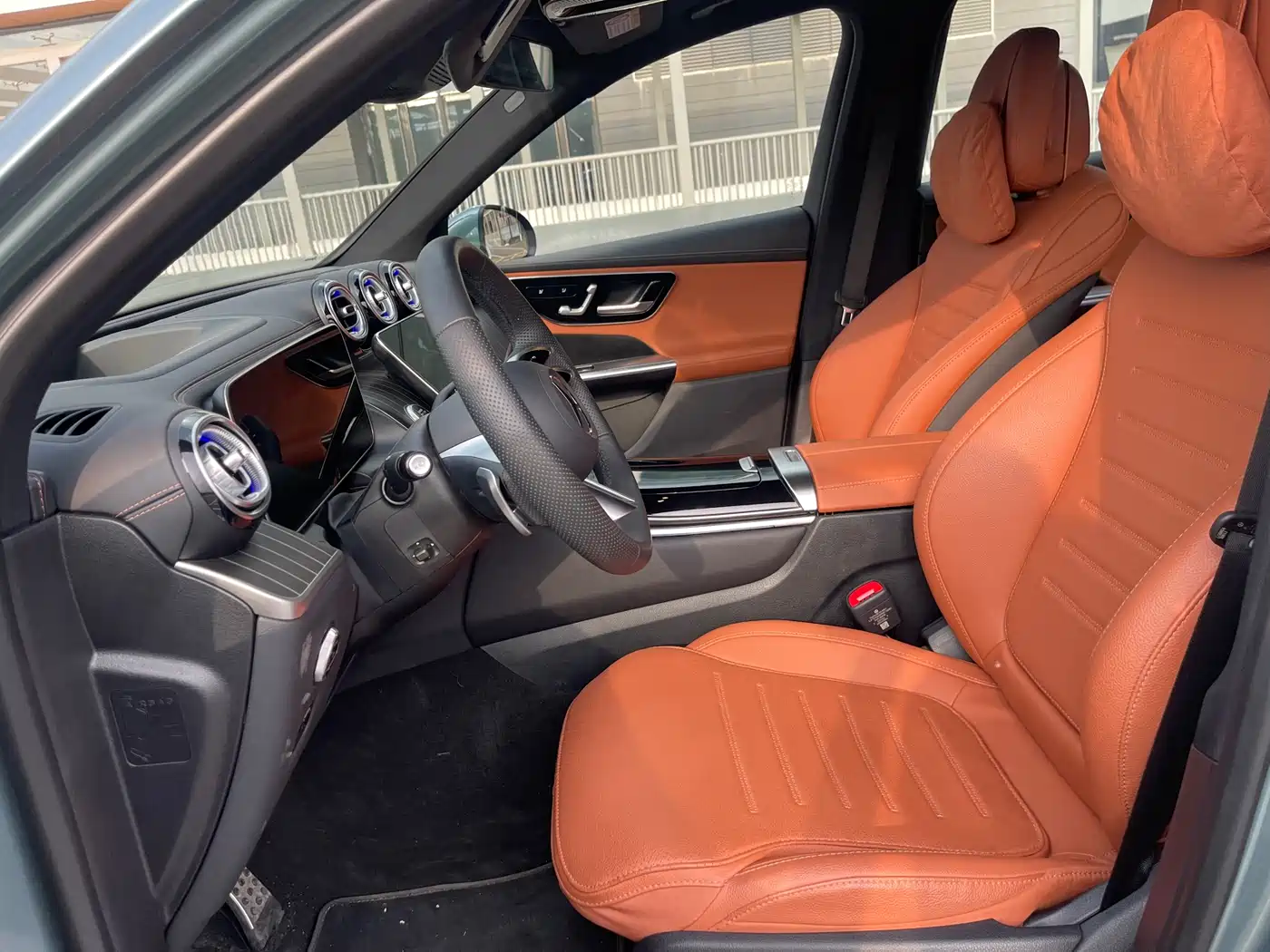 Mercedes-Benz GLC 2024 GLC 300 L 4MATIC Luxury 5-seater фото 4