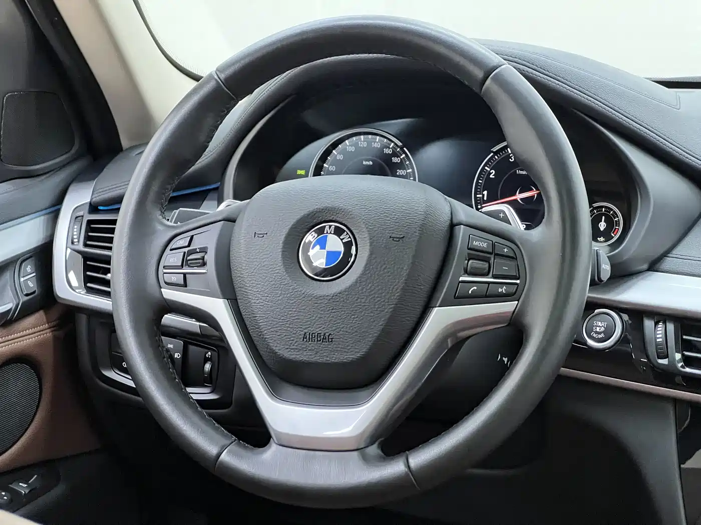 BMW X6 2018 xDrive35i Leading Model фото 16