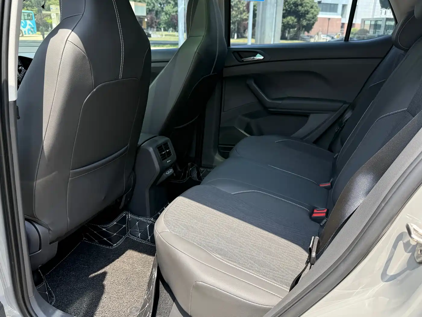 Volkswagen T-Cross 2020 280TSI DSG Comfort Edition фото 18
