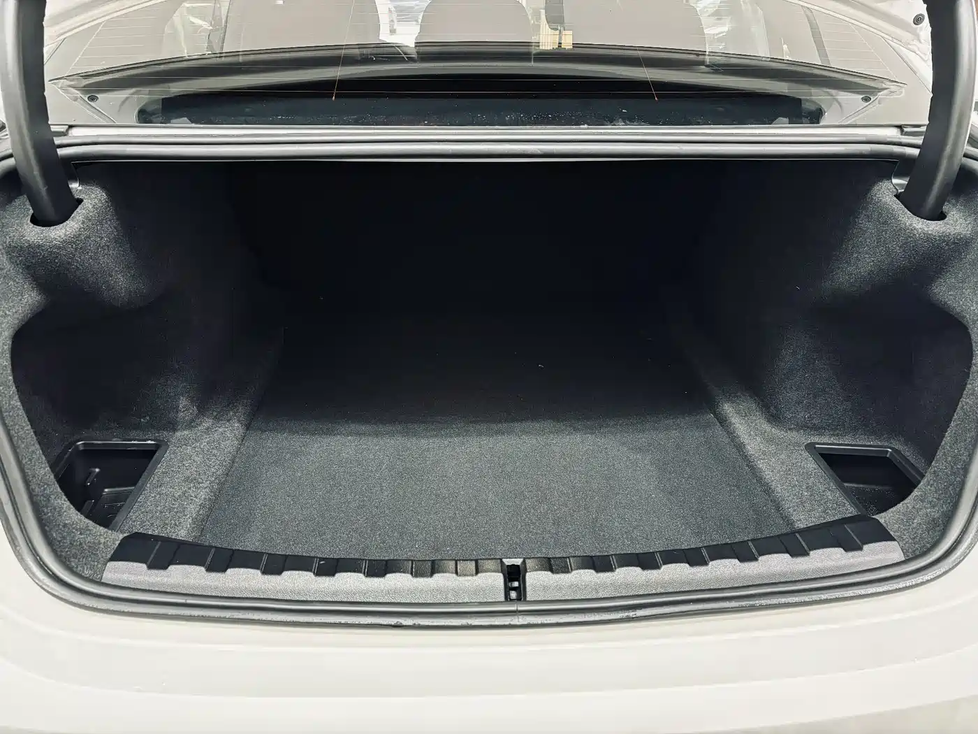 BMW 3 Series 2021 Facelift 325Li M Sport Package фото 28