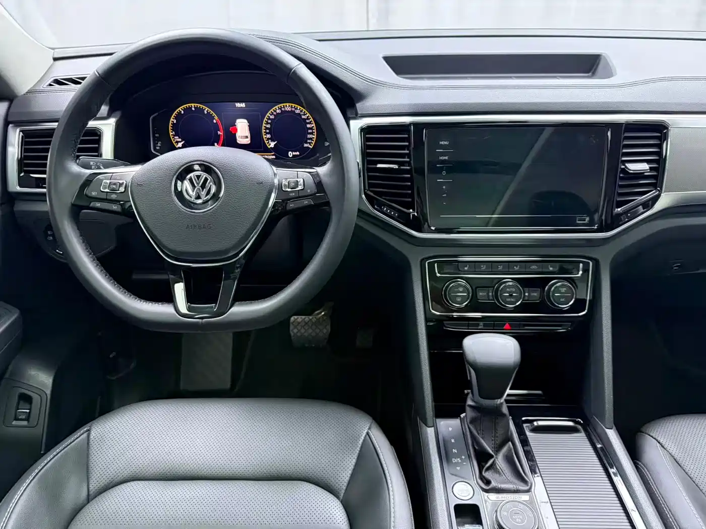 Volkswagen Teramont 2020 380TSI 4WD Luxury Edition China VI фото 10