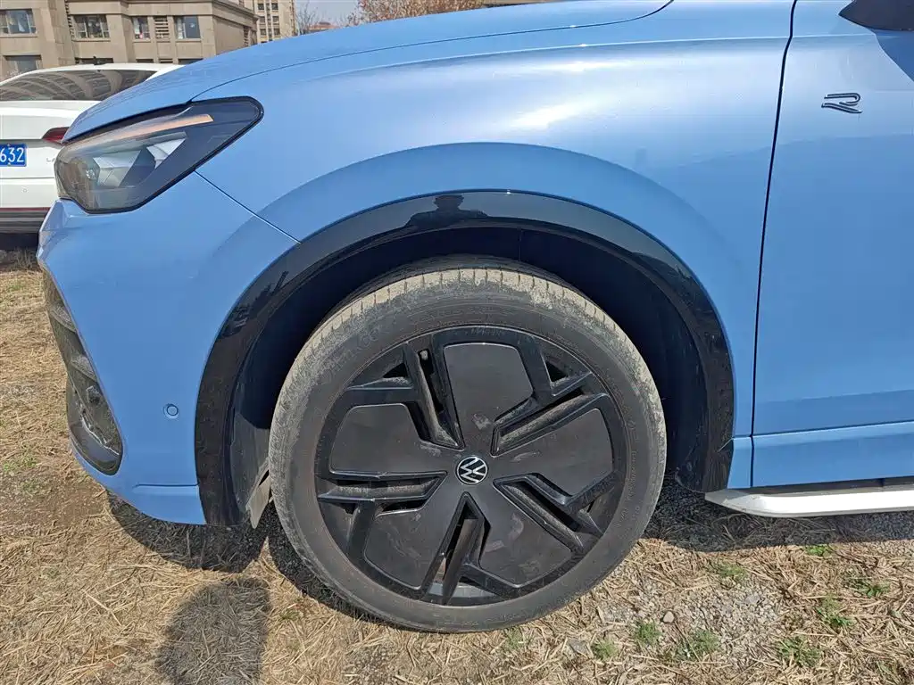 Volkswagen Tiguan L 2024 PRO 380TSI 4WD R-Line Premium Edition фото 23