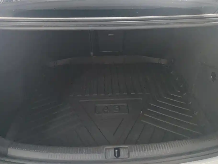 Audi A3 2019 Limousine 35 TFSI Progressive China V фото 4