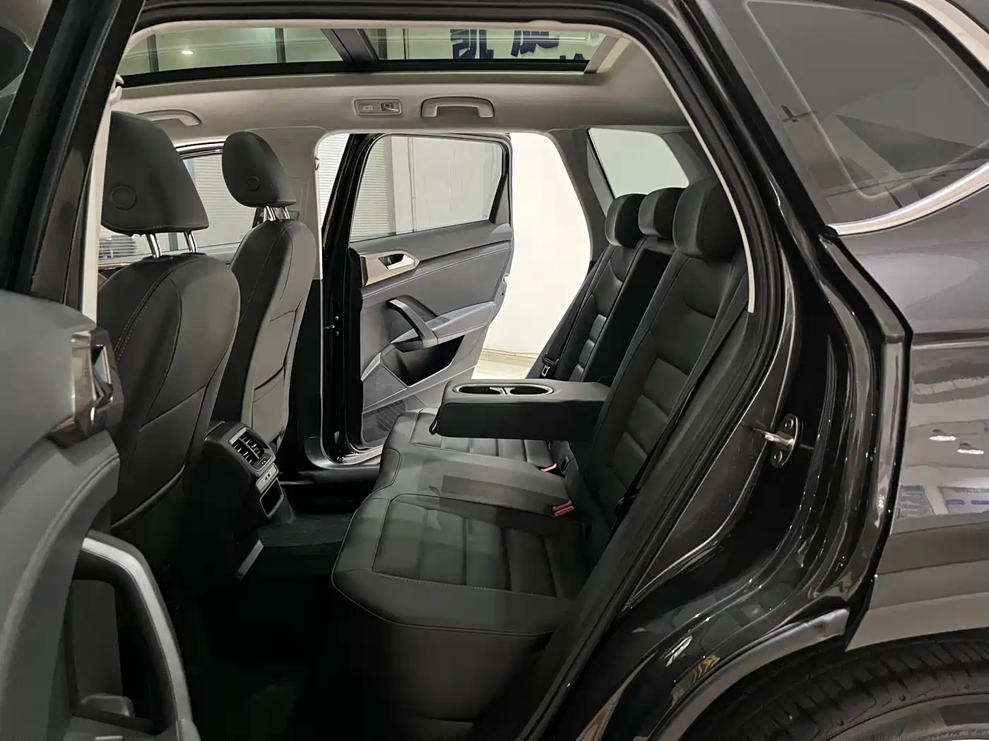 Volkswagen Tharu, миниатюра 9