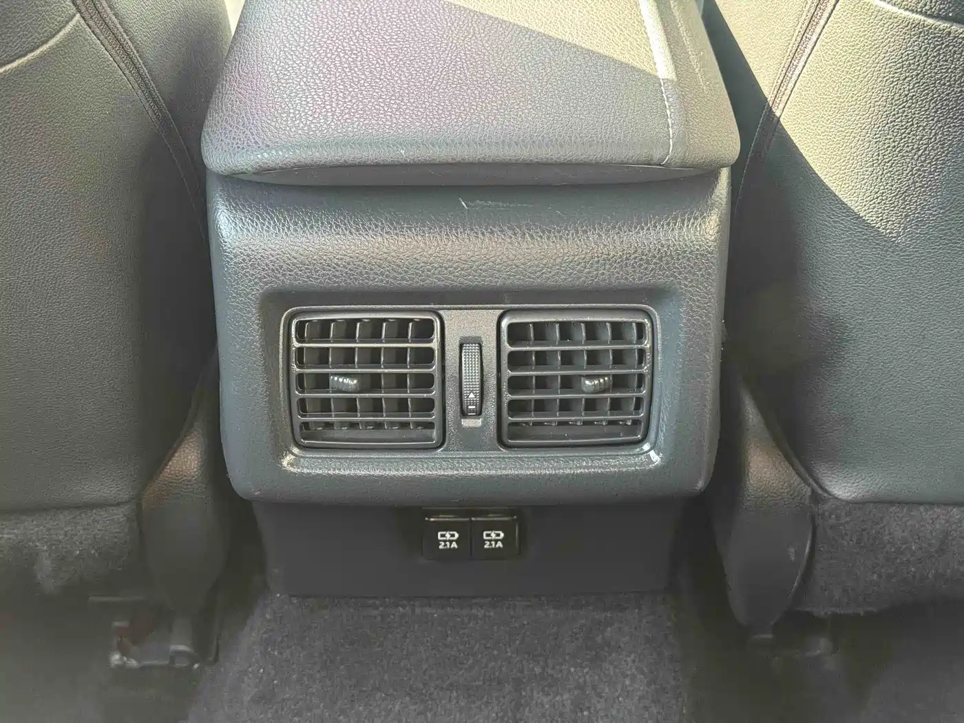 Toyota Camry 2018 2.5S Trend Edition фото 24