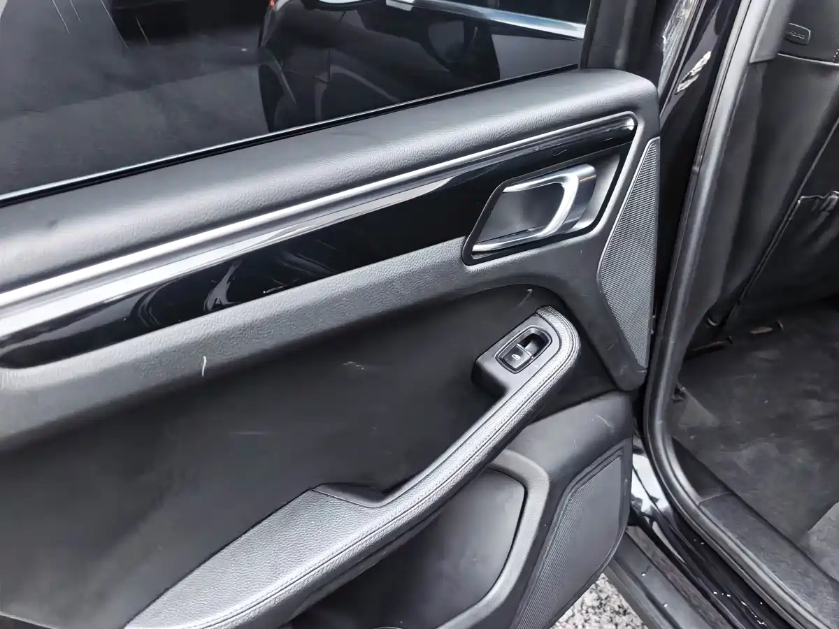 Porsche Macan 2017 Macan S 3.0T фото 12