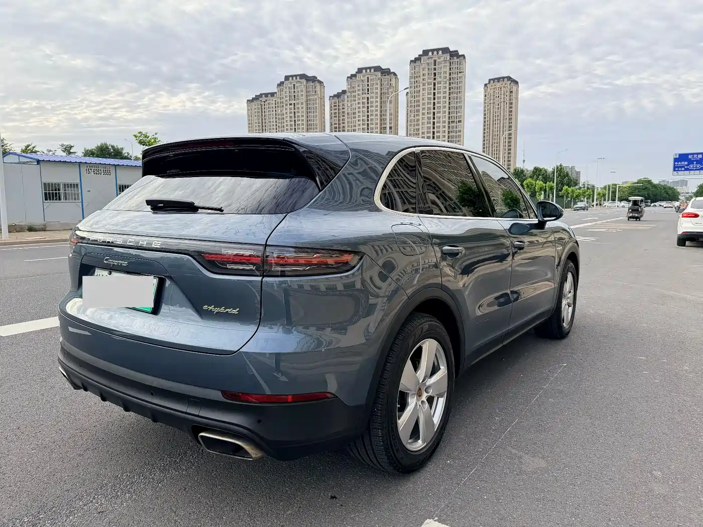 Porsche Cayenne New Energy 2019 Cayenne E-Hybrid 2.0T фото 12