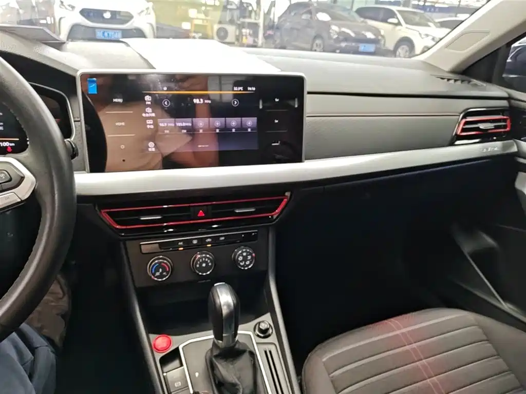 Volkswagen Lavida 2023 280TSI DSG Starlight Comfort Edition фото 10