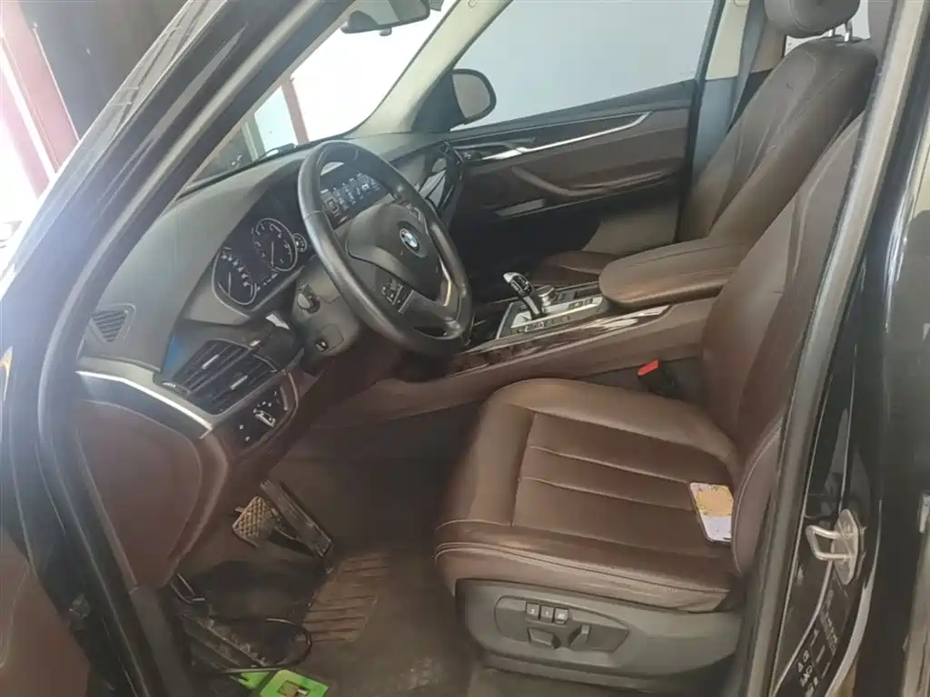 BMW X5 (Import) 2017 xDrive28i фото 15