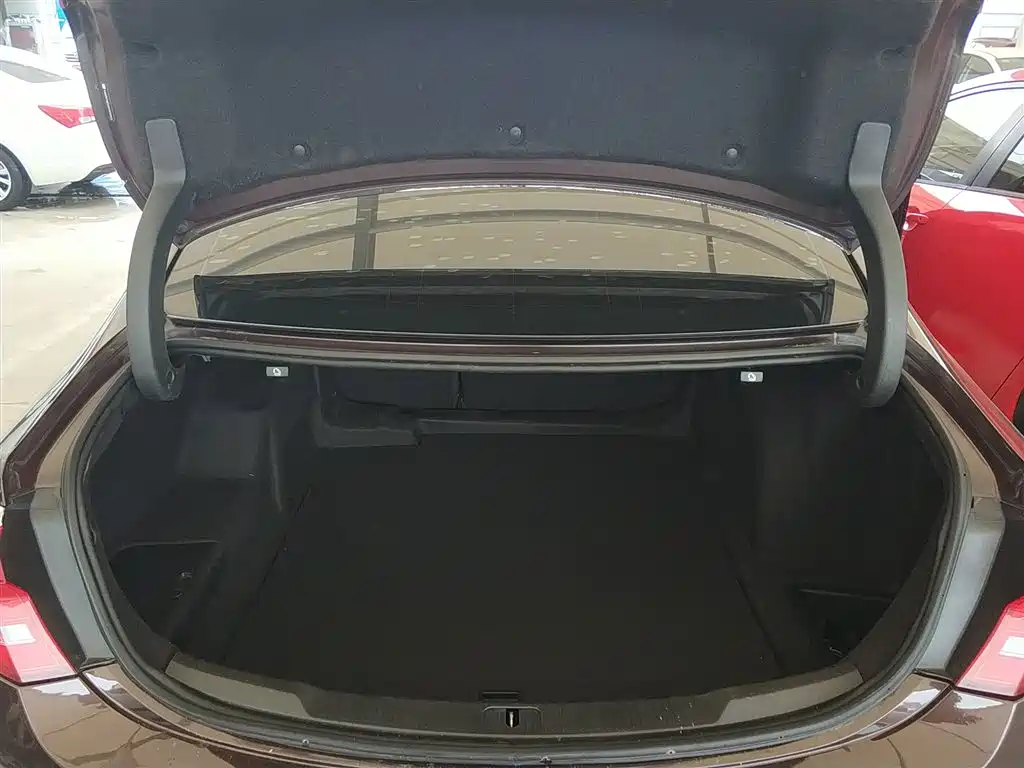 Buick LaCrosse 2018 Model 20T Elite Edition фото 15