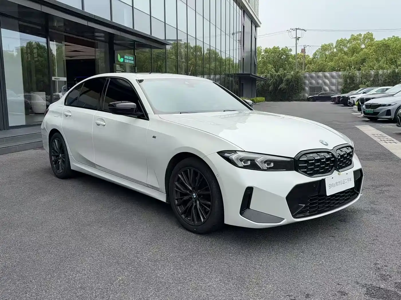 BMW 3 Series 2023 325i M Sport Black Night Package фото 2