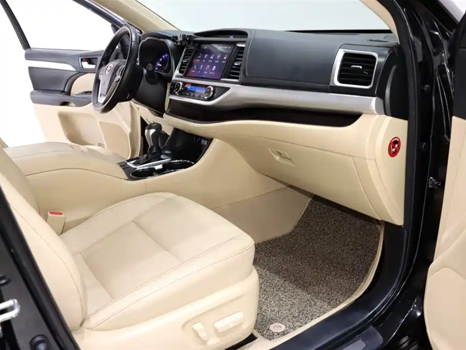 Toyota Highlander 2018 2.0T 4WD Premium 7-seater (China V) фото 7