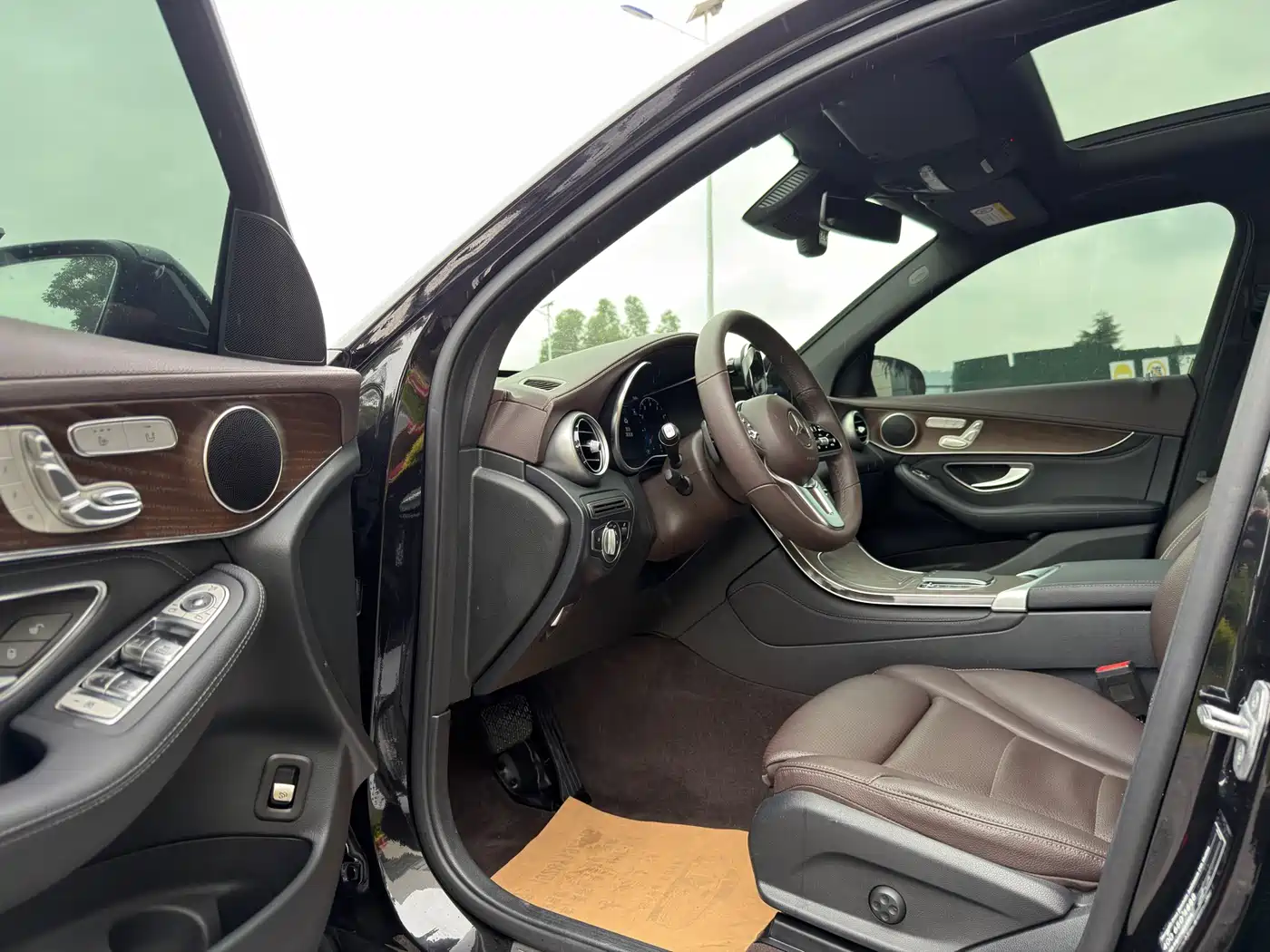 Mercedes-Benz GLC 2020 Facelift GLC 300 L 4MATIC Dynamic фото 4