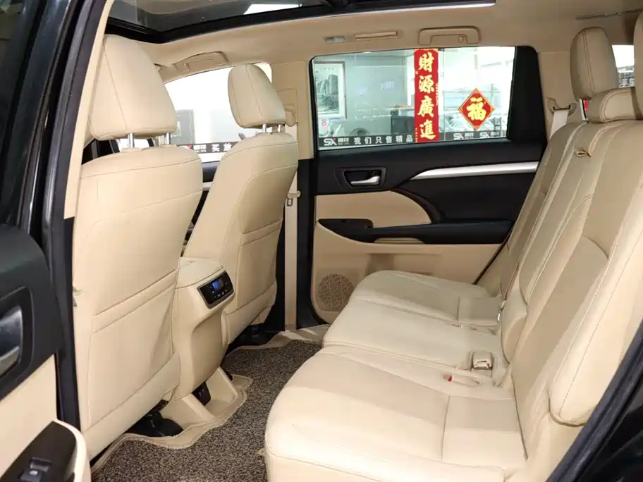 Toyota Highlander 2018 2.0T 4WD Premium 7-seater (China V) фото 10