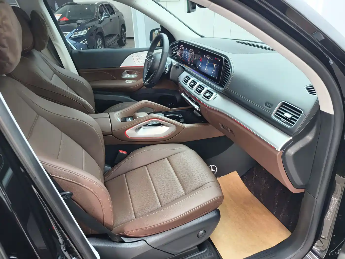 MERCEDES-BENZ GLS