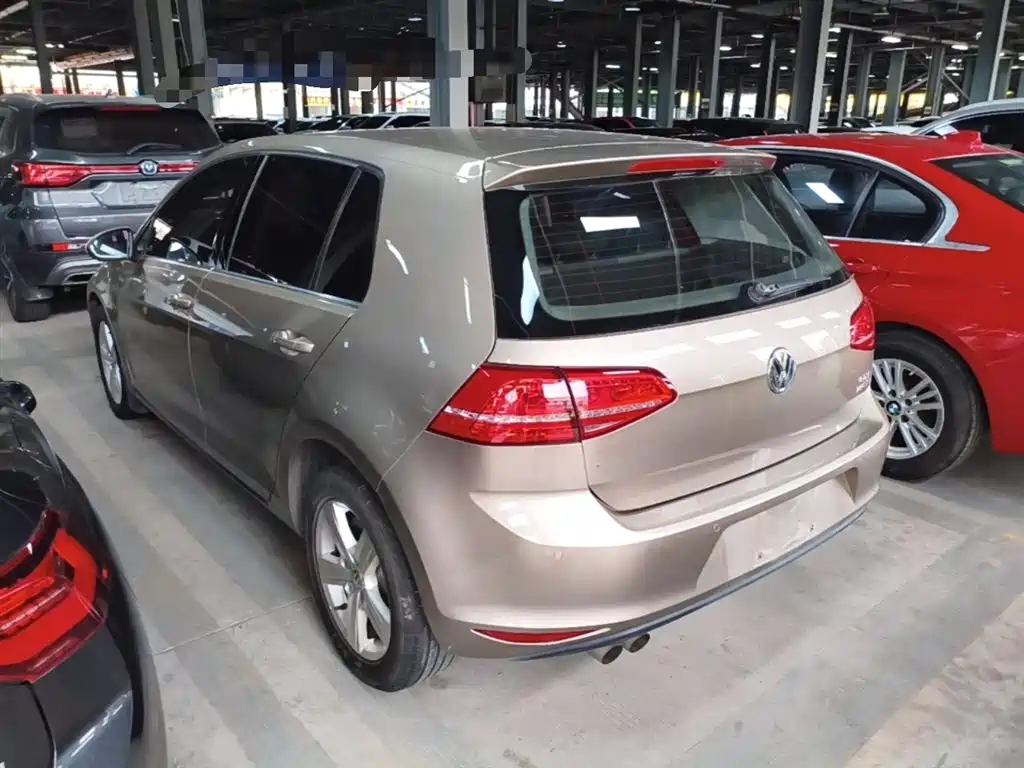 Volkswagen Golf 2016 230TSI Automatic Comfort фото 5