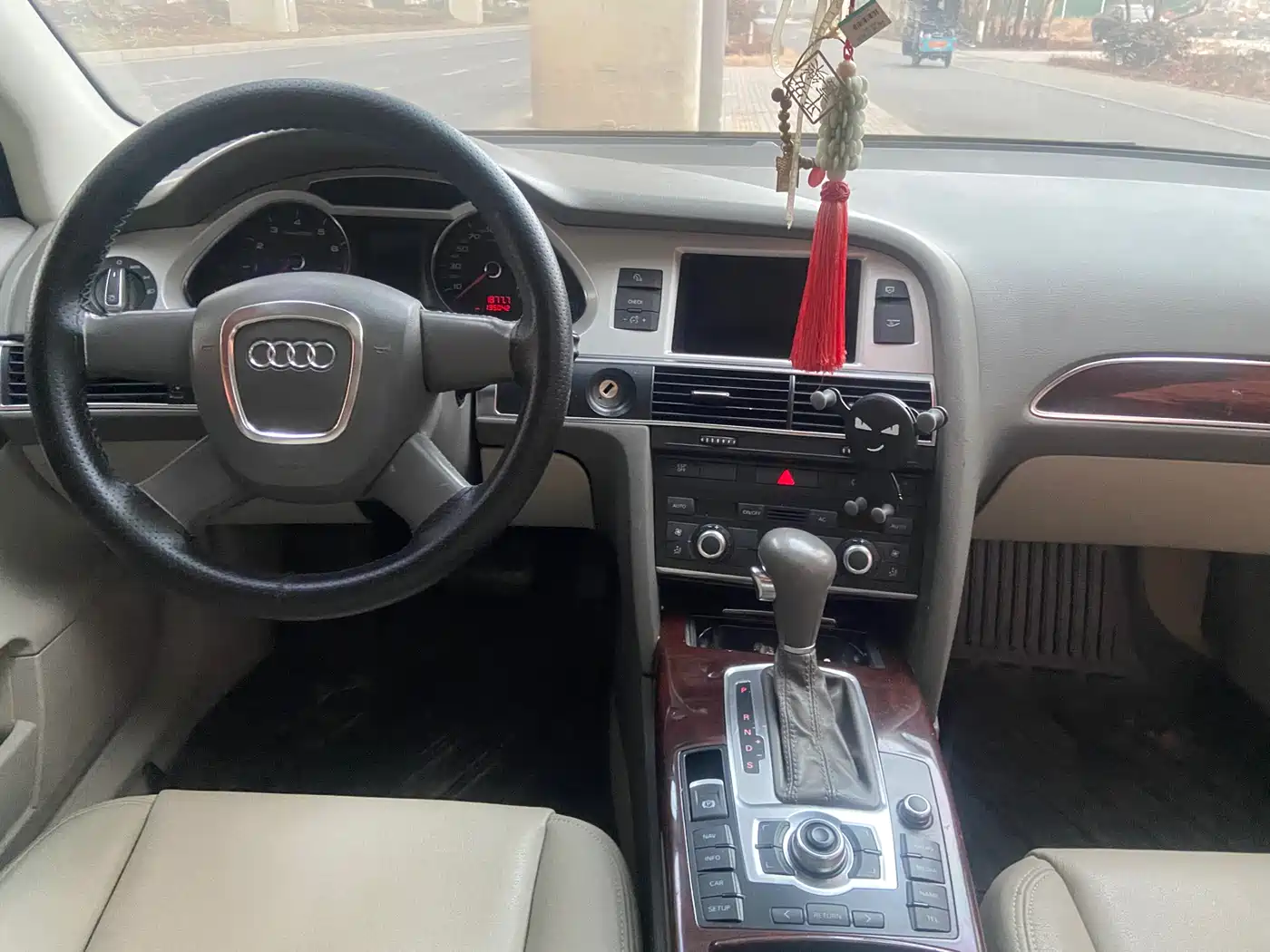 Audi A6L 2011 Model 2.0 TFSI Auto Standard фото 8