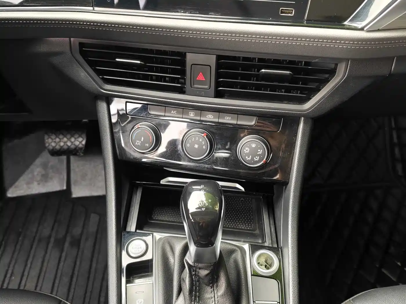 Volkswagen Sagitar 2020 200TSI DSG Comfort China VI фото 16