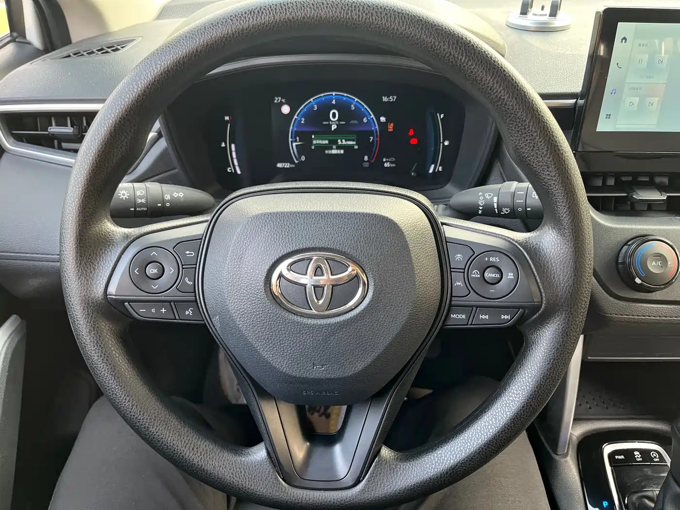 Toyota Corolla Cross 2024 Model 2.0L Pioneer Edition фото 18