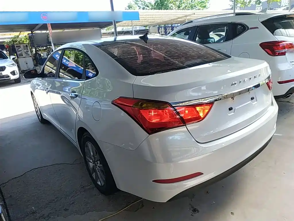 Hyundai Mistra 2014 1.8L Auto Smart GLS фото 5