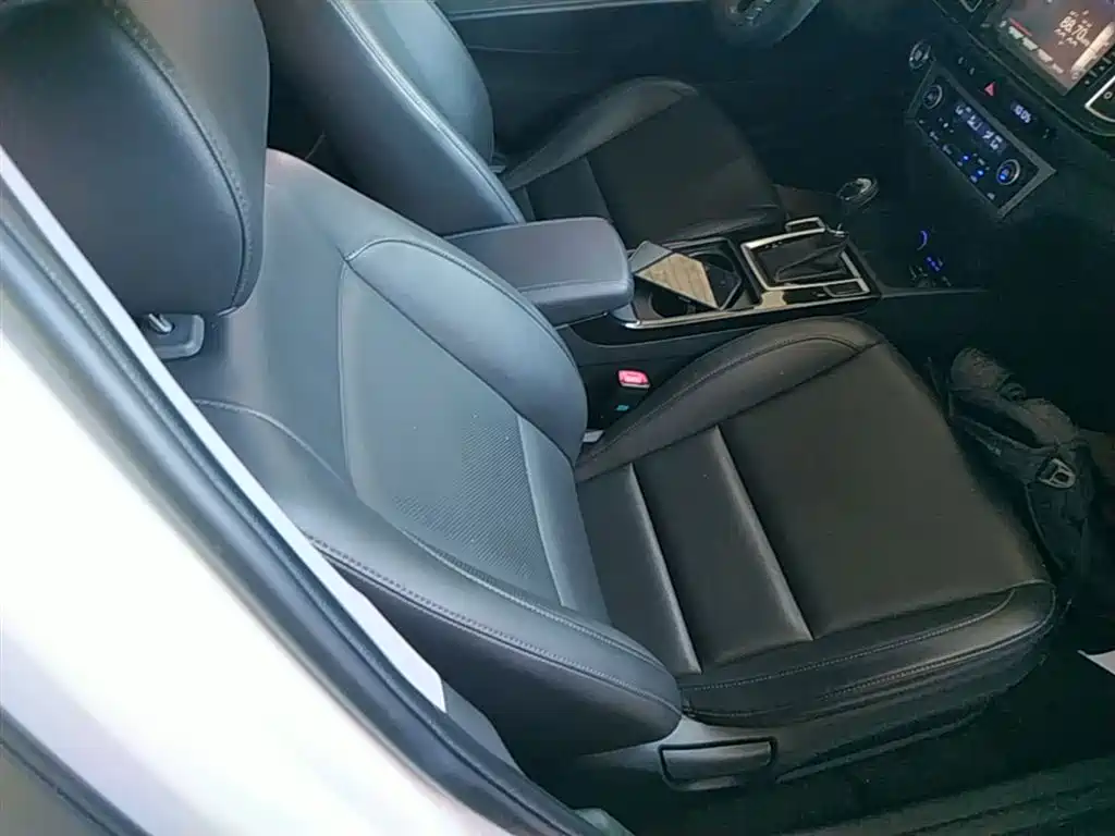 Hyundai Mistra 2014 1.8L Auto Smart GLS фото 25