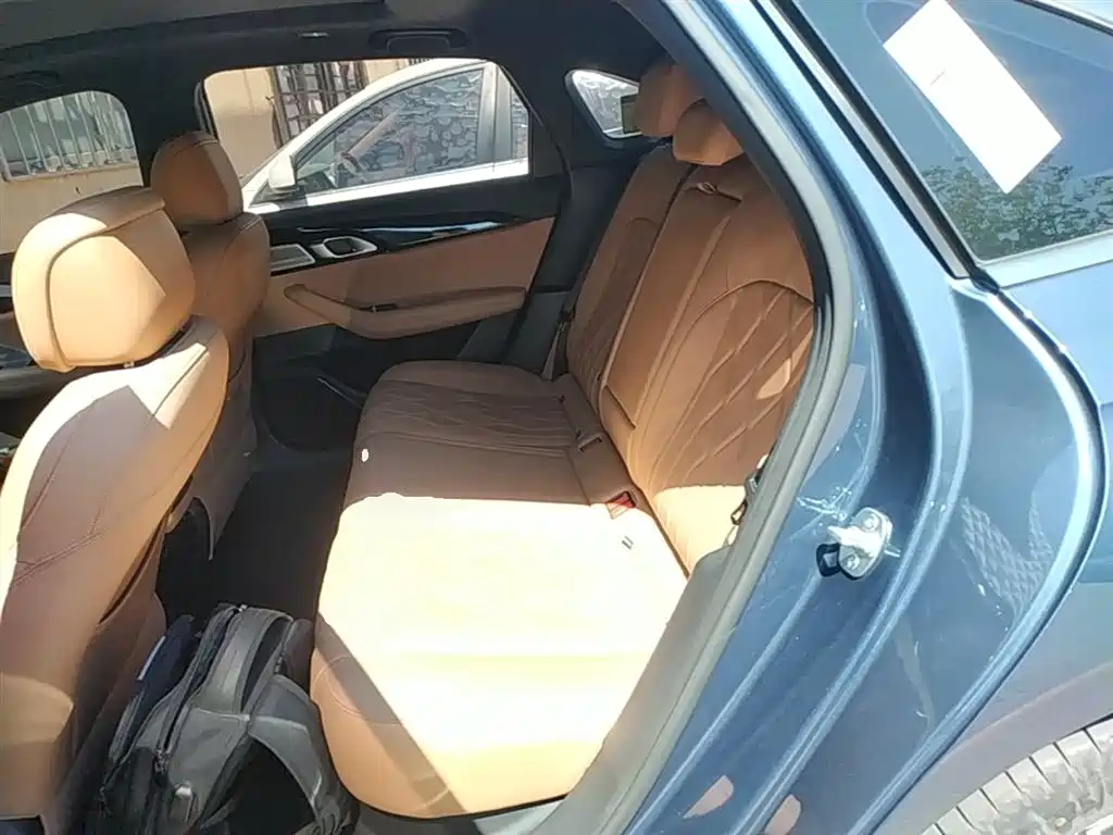 Geely Galaxy Galaxy A7 2025 EM-i фото 17