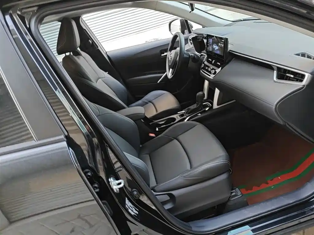Toyota Frontlander 2023 2.0L Smart Hybrid Dual Engine Luxury Edition фото 25