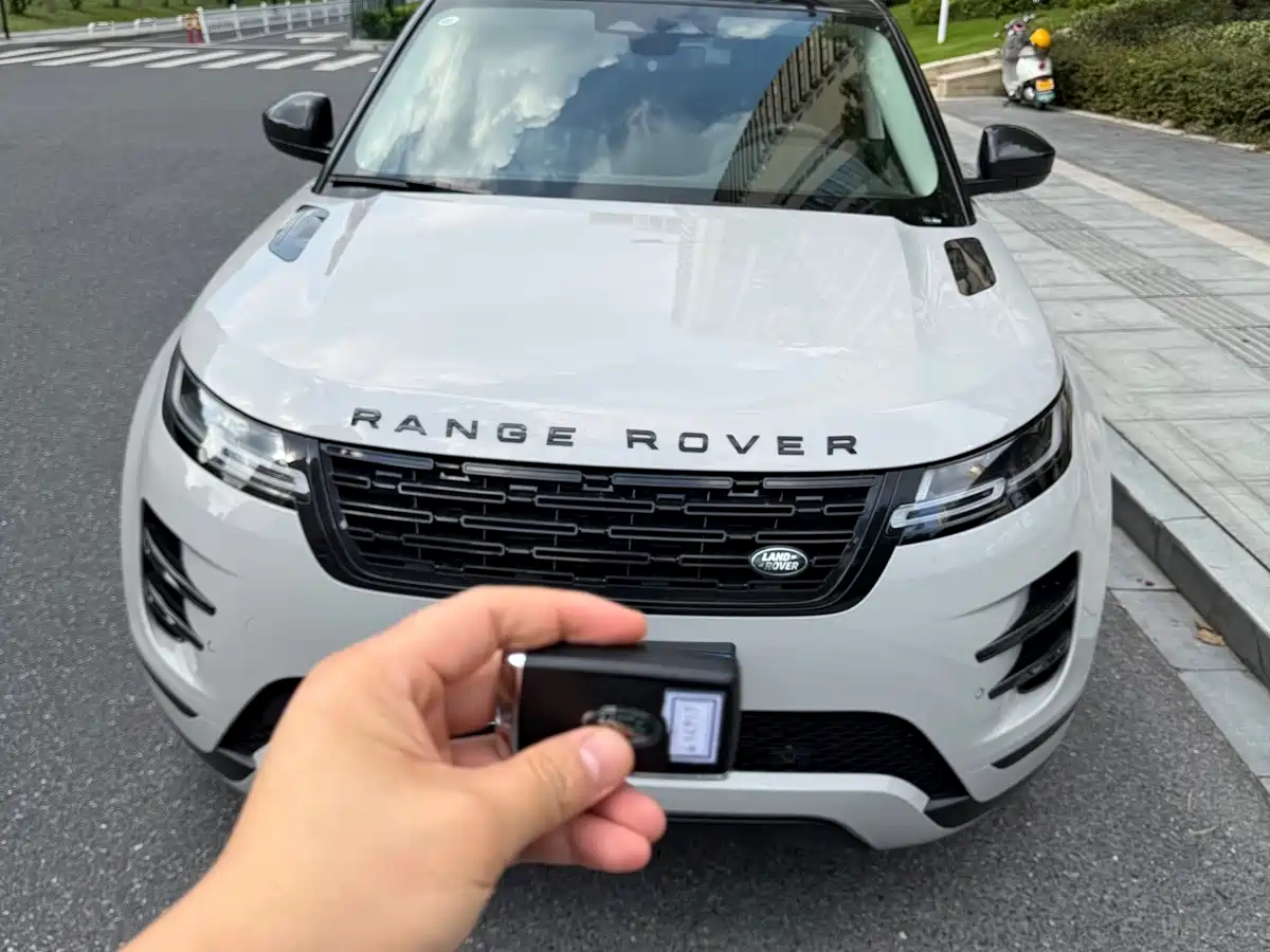 Land Rover Range Rover Evoque 2026 2026 Range Rover Evoque L SE