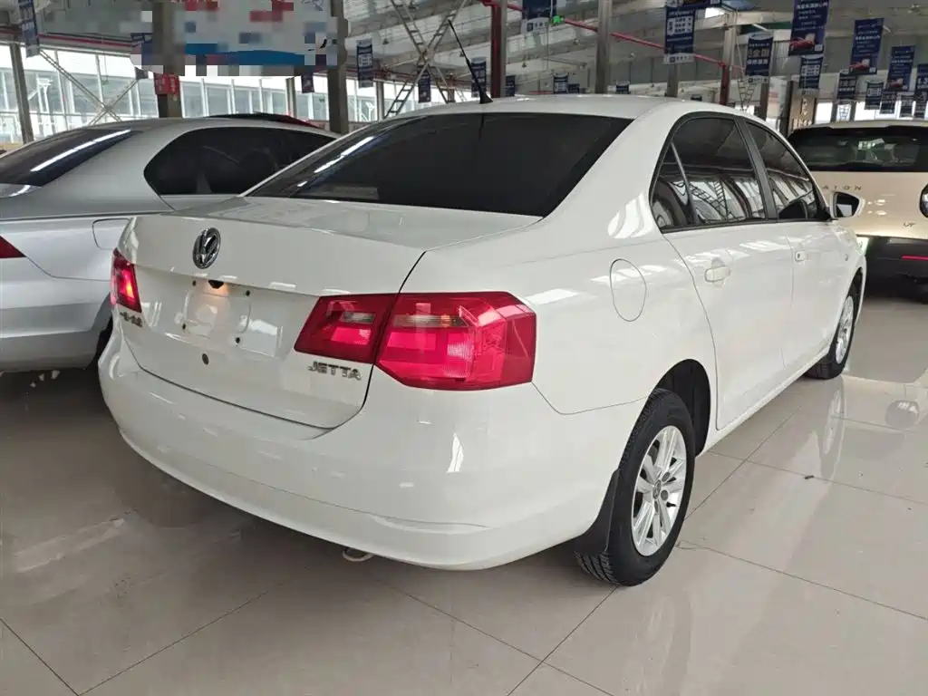 Volkswagen Jetta 2013 1.6L Automatic Fashion фото 7