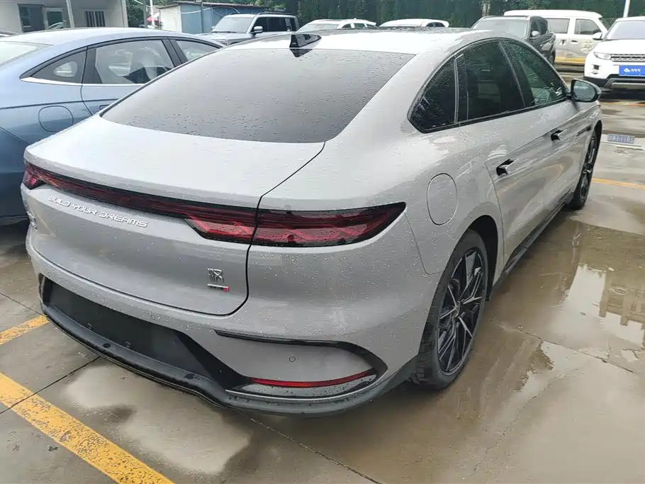 BYD Han 2025 DM-i Smart Driving Edition 125KM Honor фото 3