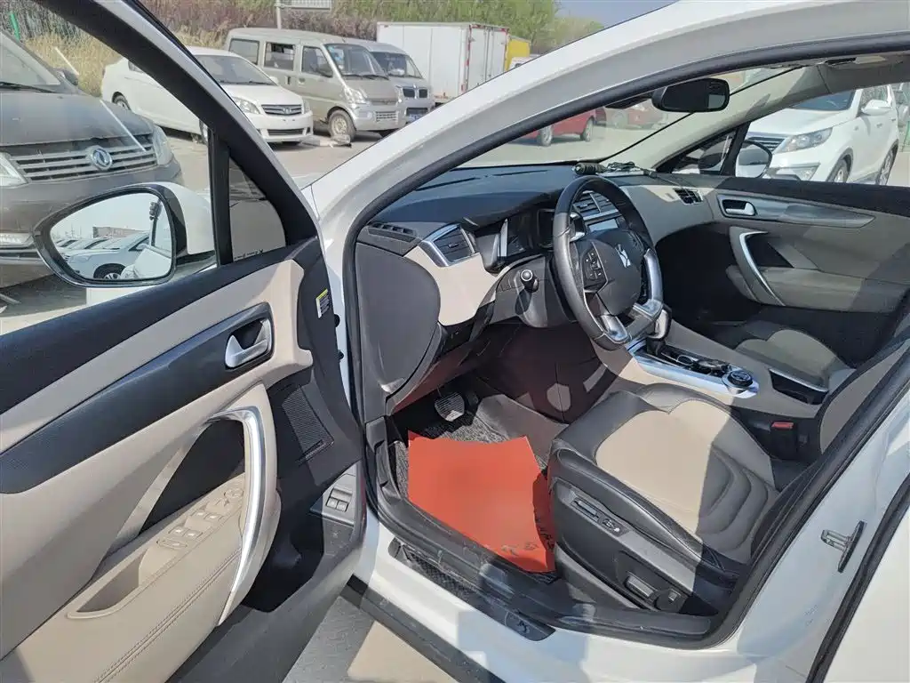 DS 6 2018 2016 1.6T Luxury THP160