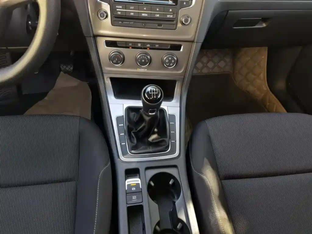 Volkswagen Golf 2016 1.6L Manual Fashion фото 14