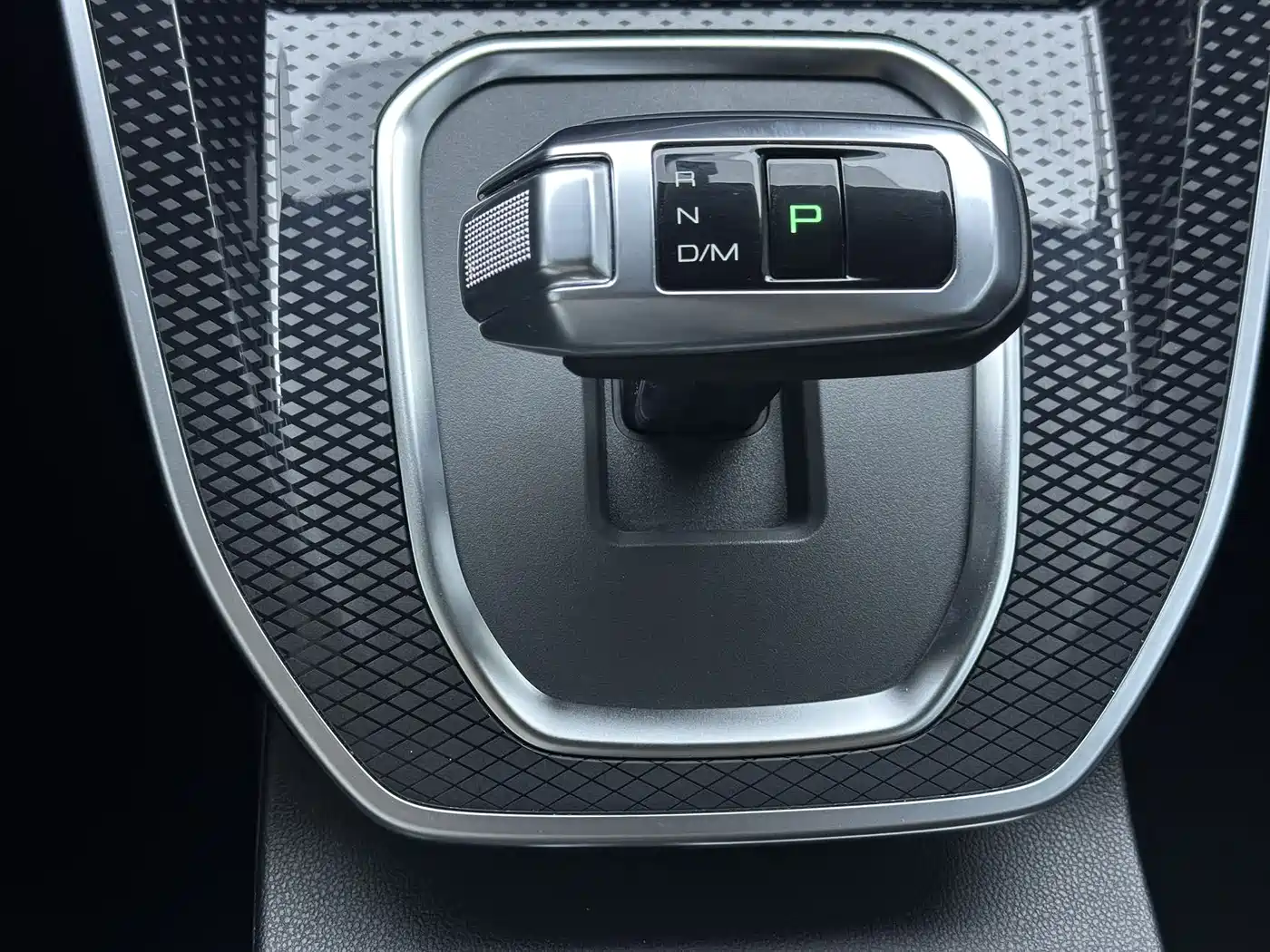 Haval M6 2021 PLUS 1.5T DCT Elite Smart Connect фото 16