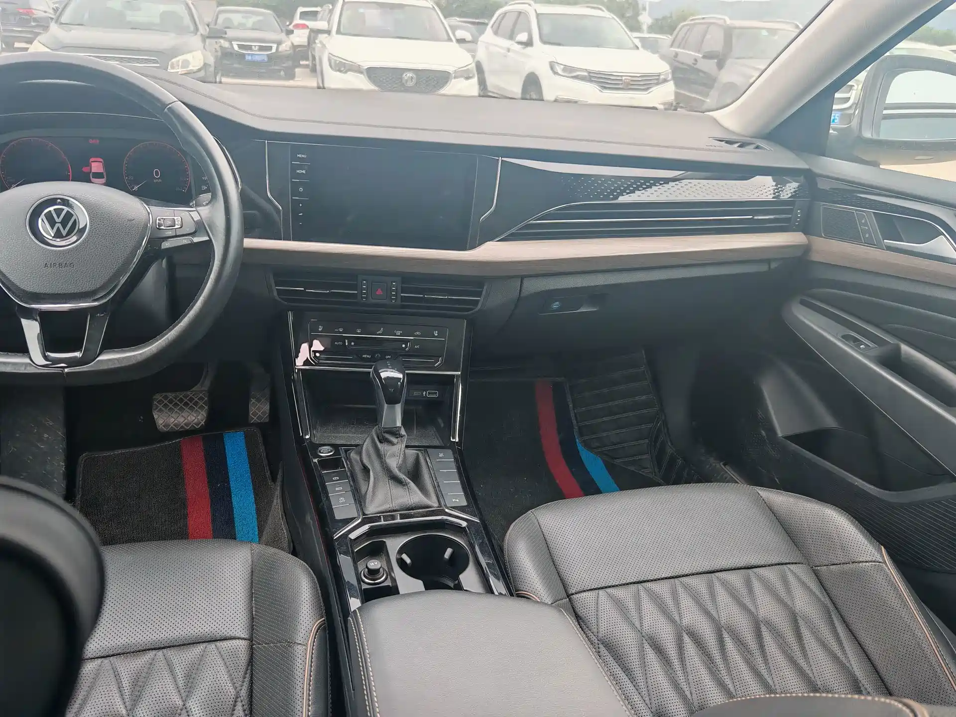 Photo 5 - Volkswagen Passat