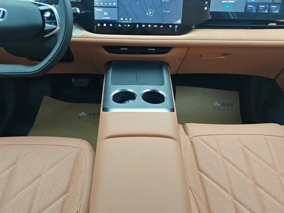 Фото CHANGAN CS75PLUS 2026 16