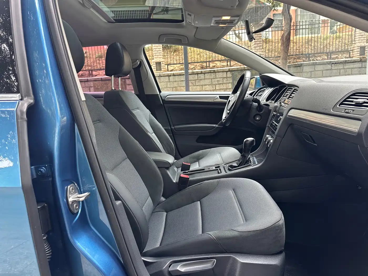 Volkswagen Golf 2018 230TSI Automatic Comfort фото 6