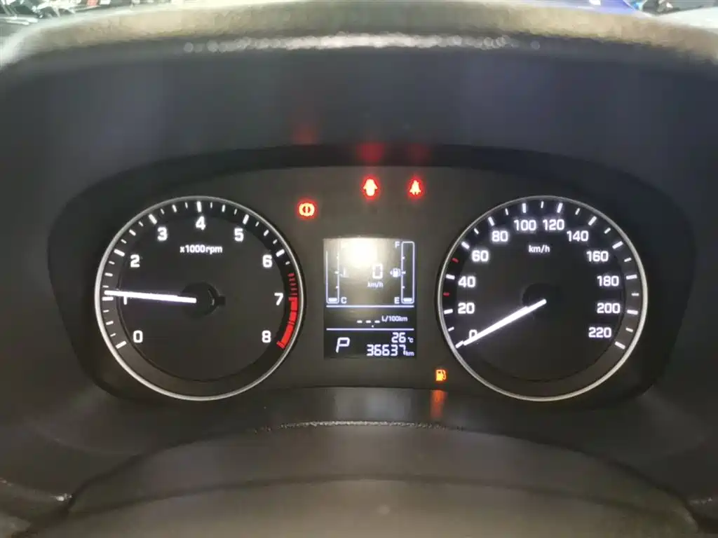 Hyundai Beijing Hyundai ix25 2015 1.6L Automatic 2WD Smart GLS фото 12