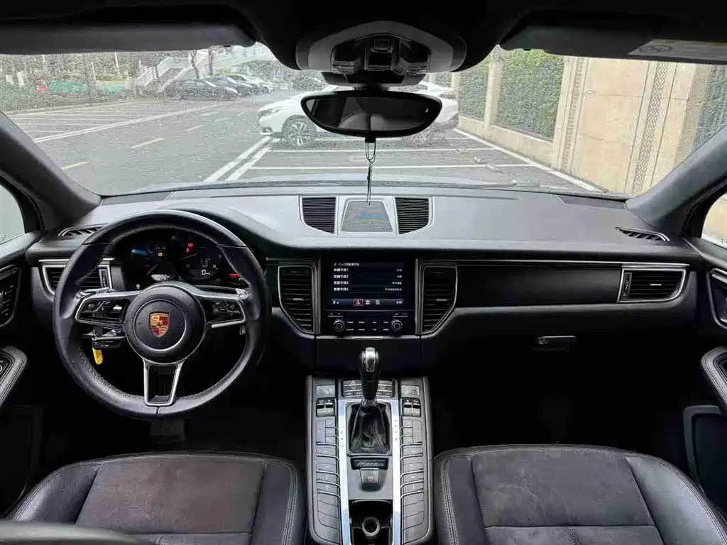 Porsche Macan 2017 Macan 2.0T фото 7