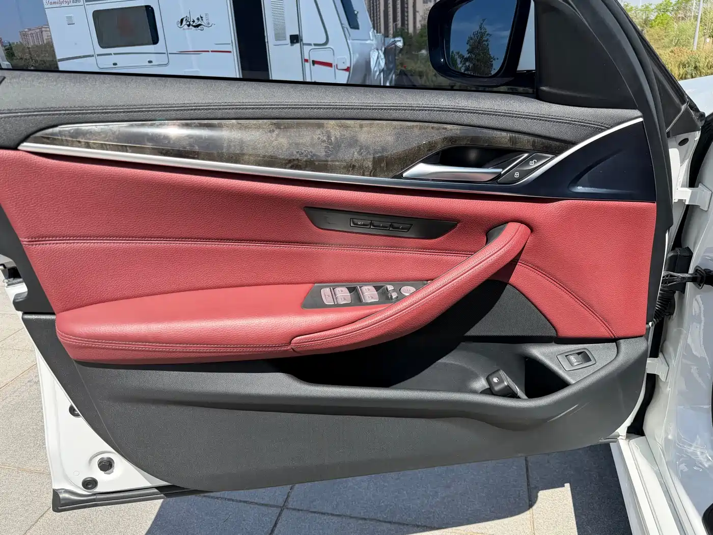BMW 5 Series 2019 530Li Leading M Sport Package фото 13