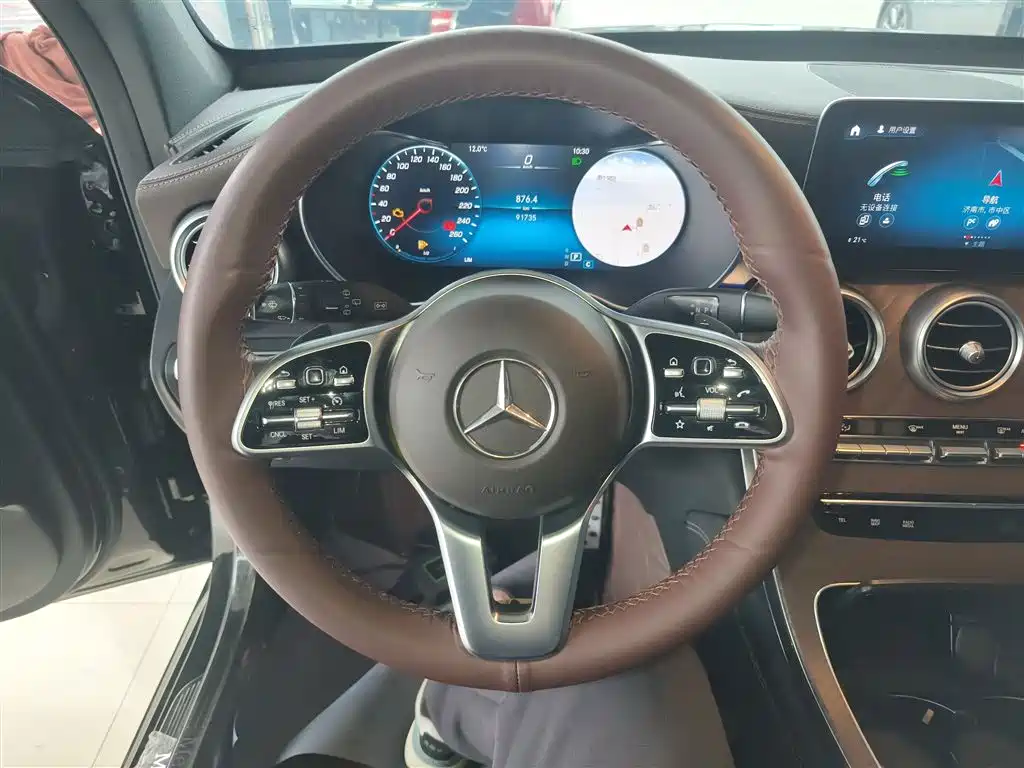 MERCEDES-BENZ GLC
