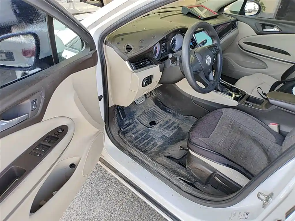 Buick Verano 2015 Sedan 15S Automatic Progressive фото 16