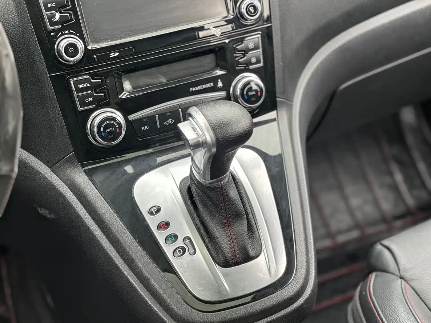 Haval H6 2013 Upgrade 2.4L Automatic 2WD Premium фото 36