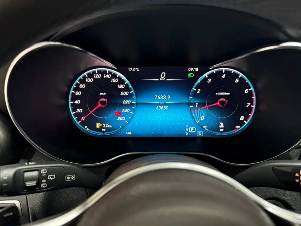 Mercedes-Benz GLC 2020 GLC 260 L 4MATIC Luxury фото 2